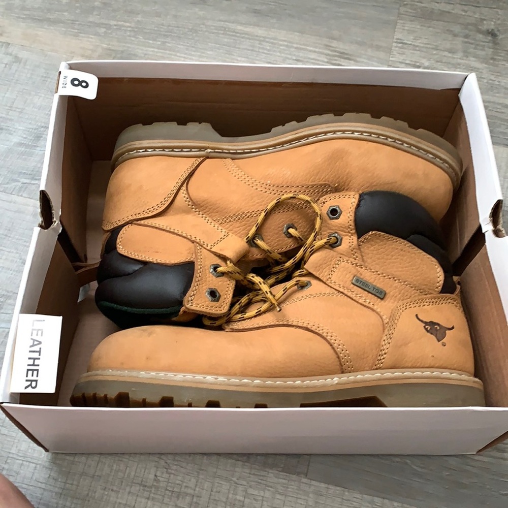 Texas Steer men’s boot / size 8 wide